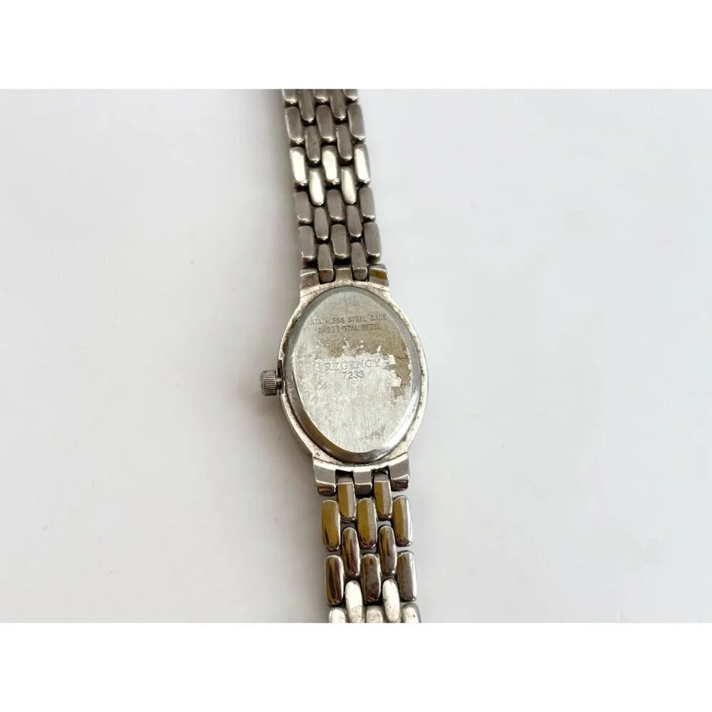 Regency Oval Face Chainlink Vintage Ladies Wristwatch - 18mm - WORKS!